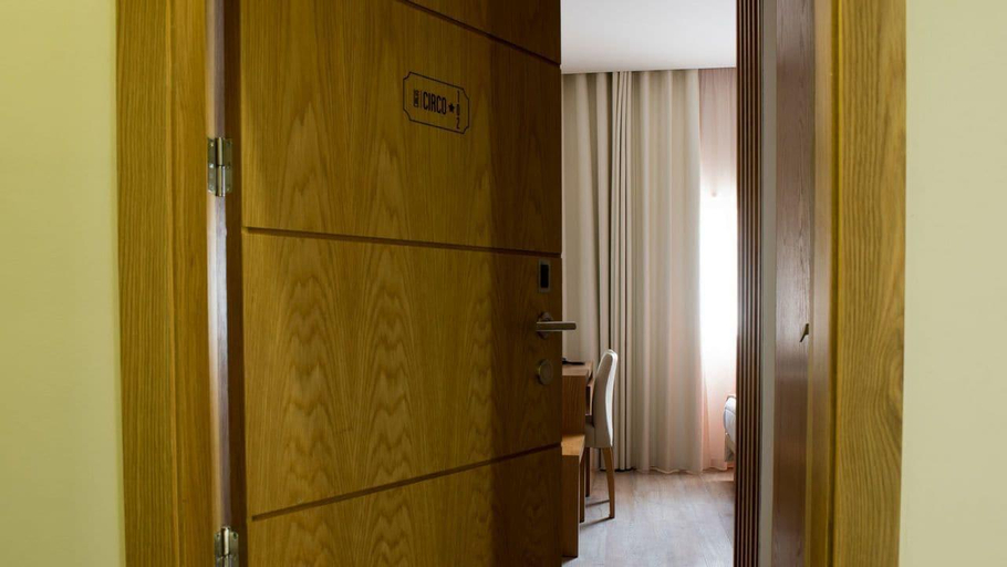 Public Area 2, Porto Coliseum Hotel, Porto