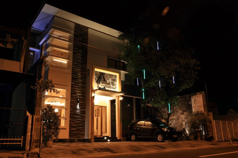 Exterior & Views 3, Omah Qu Guesthouse Malioboro, Yogyakarta