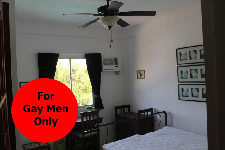 Roger's Place Guesthouse, Malay