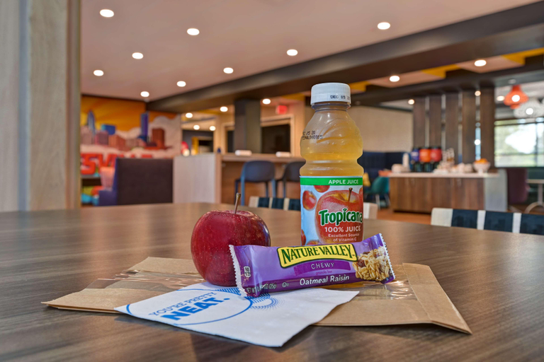 Food & Drinks 4, Tru By Hilton Mooresville, Iredell