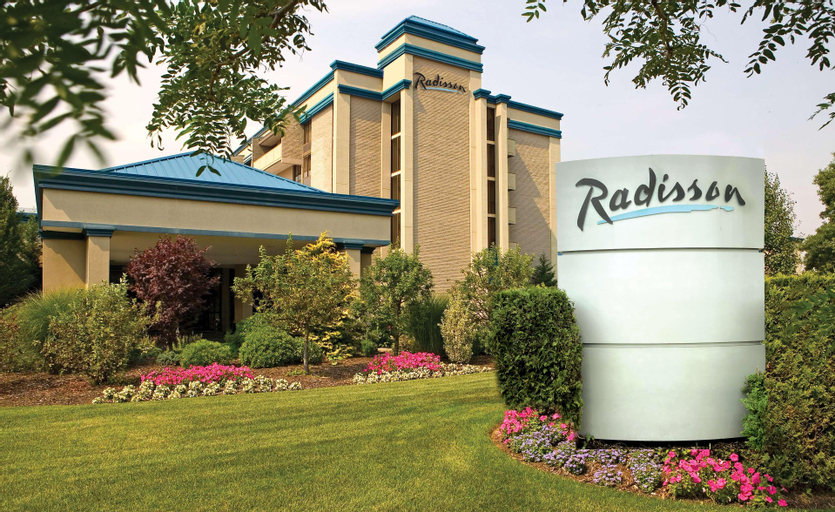 Exterior & Views 1, Radisson Hotel Hauppauge-Long Island, Suffolk
