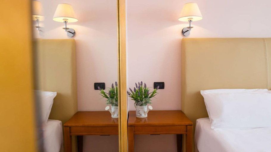 Bathroom, Center Hotel, Trieste