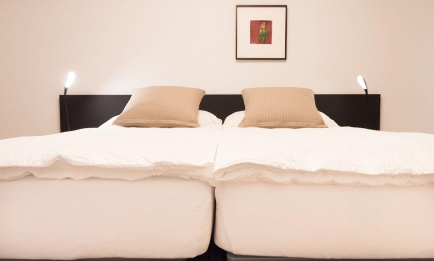 Bedroom 3, Hôtel-Résidence La Croix-Blanche, La Sarine