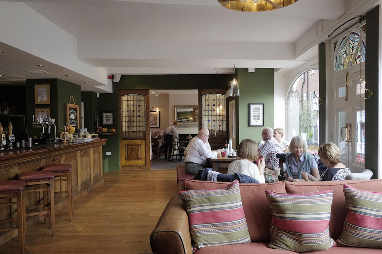 Public Area 3, Rose & Crown, Warwickshire