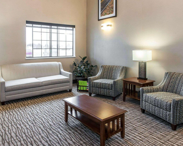 Public Area 2, Comfort Inn & Suites Napoleon, Henry