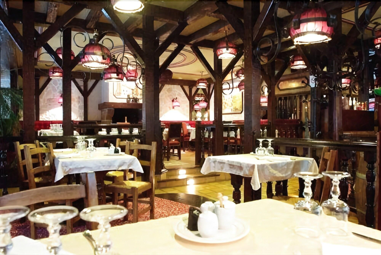Food & Drinks 4, Le Renaissance, Cantal
