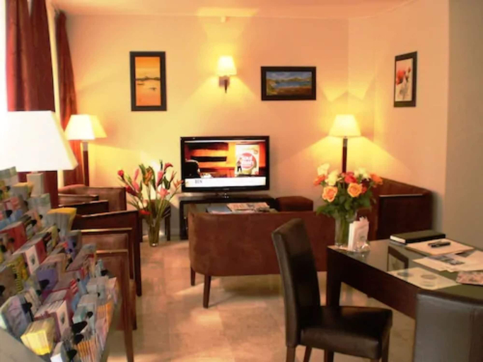 Public Area 3, Hotel Capitole, Alpes-Maritimes
