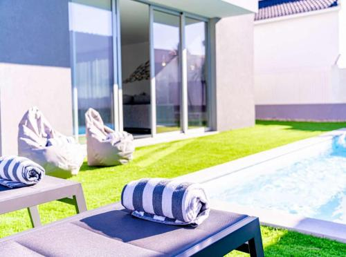 Villa Almada Premium Modern 3 Bedroom Villa Well Furnished Interior Aroeira, Almada