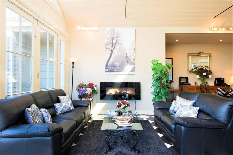 Public Area 2, Kurrajong House Bed Breakfast, Launceston - Pt B