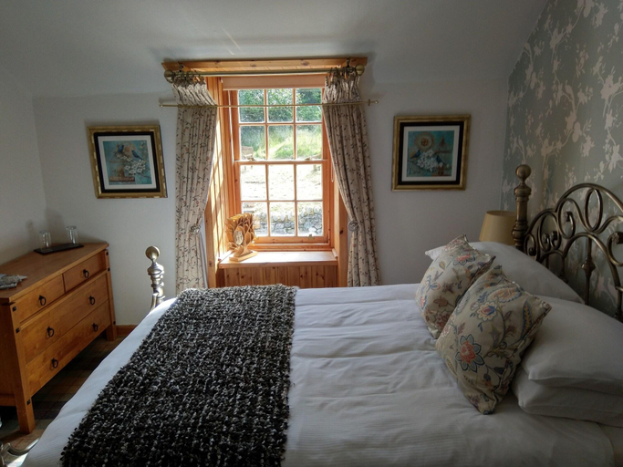 Public Area, The Whistlefield Inn, Argyll and Bute