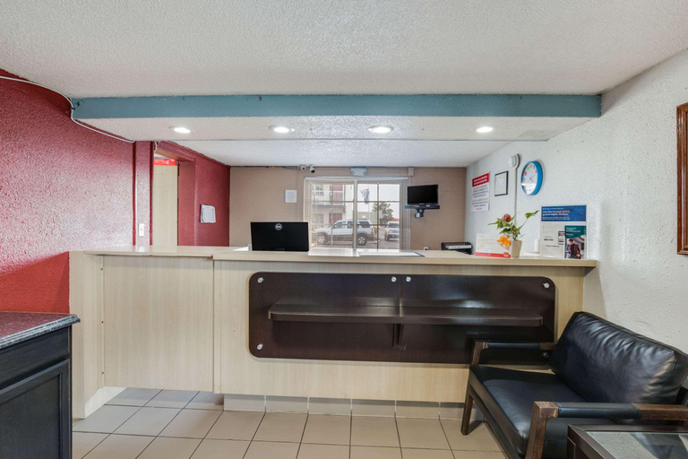 Public Area 3, Econo Lodge Inn and Suites, Vigo