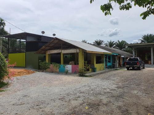 2, Tanah Adlena Rumah Kontena Farmstay and Outdoor Camping, Pontian