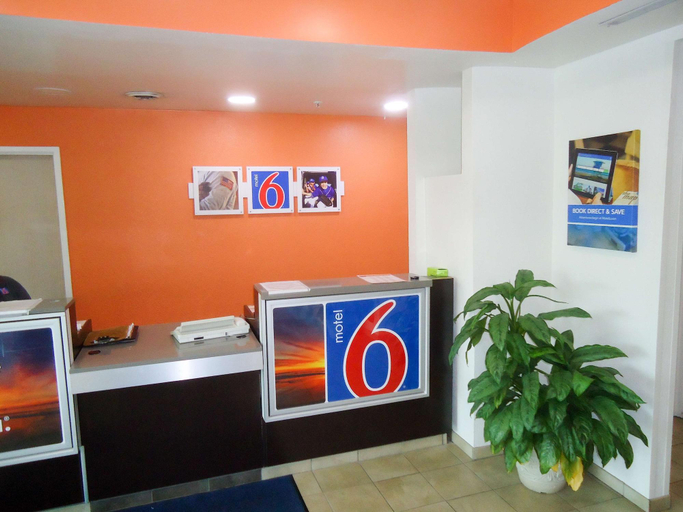 Public Area 4, Motel 6 Pearl, MS - Jackson Airport, Rankin