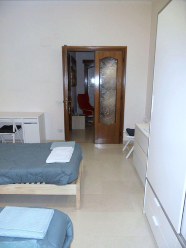 Bedroom 5, Emilio's Home, Rome