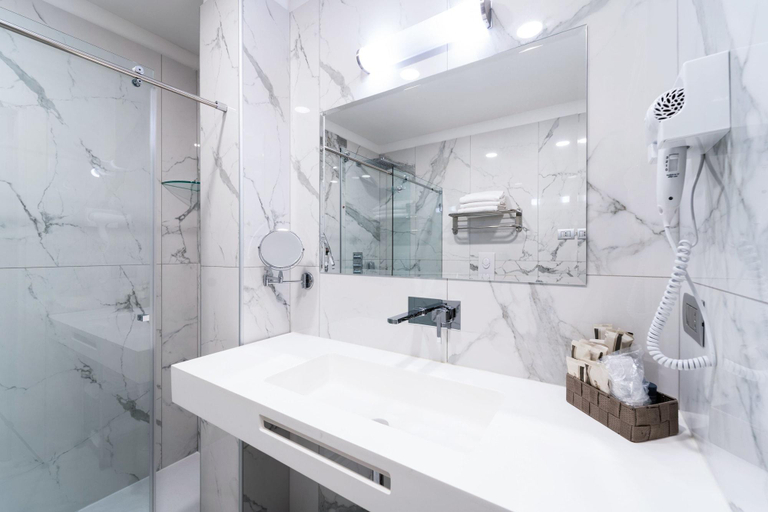 Bathroom 5, Hotel Milano Castello, Milano