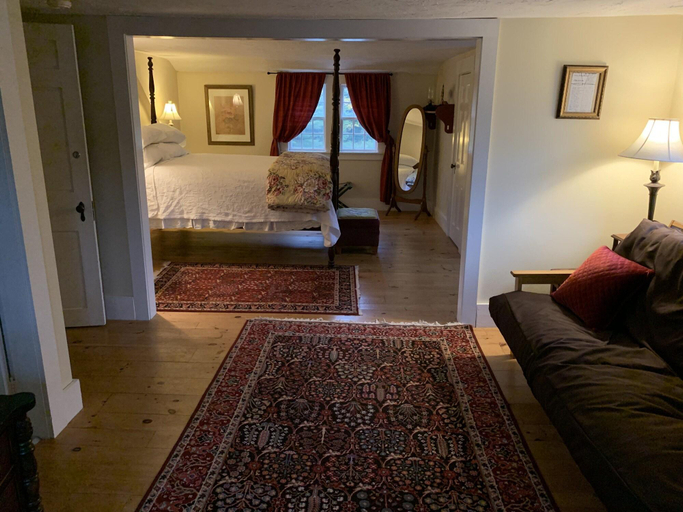 Public Area 3, Lovett's Inn and Restaurant, Grafton