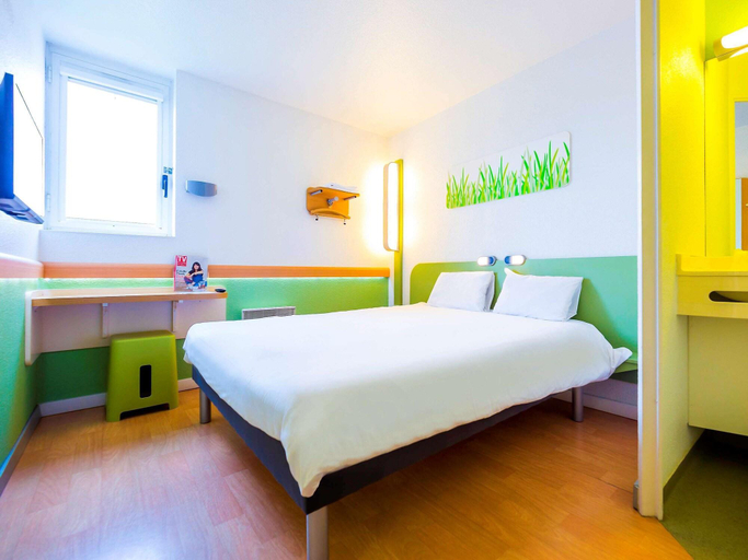Bedroom 4, ibis budget Rennes Chantepie - Renovated hotel, Ille-et-Vilaine