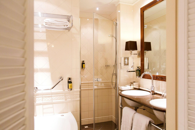 Bathroom 5, Hotel Estheréa, Amsterdam