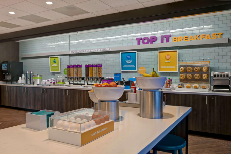 Food & Drinks 3, Tru By Hilton Mooresville, Iredell