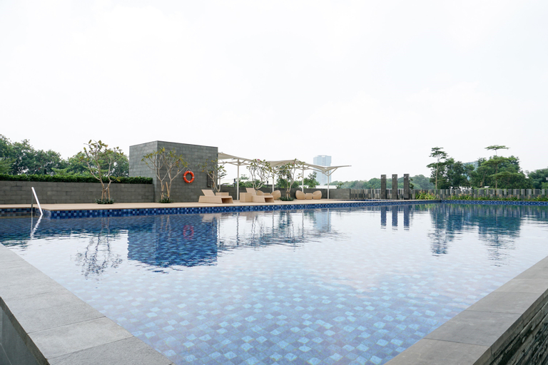Wonderful Studio Apartment Ciputra International By Travelio, West Jakarta