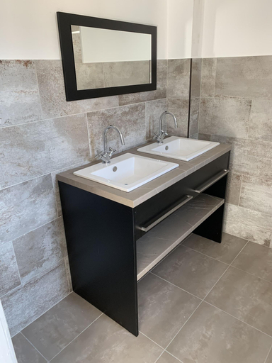 Bathroom 4, A Storia, Haute-Corse