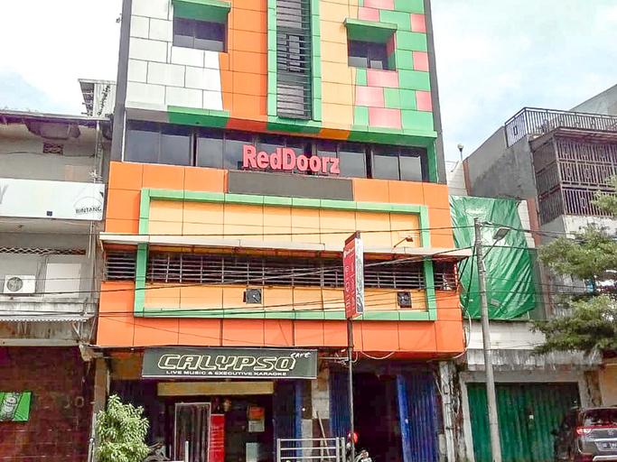 Exterior & Views 2, Ocean View Hotel Makassar RedPartner, Makassar
