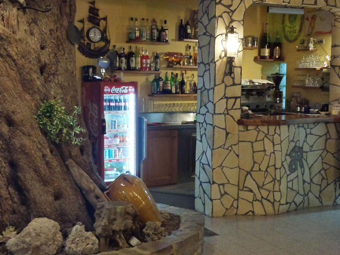 Public Area, Il Rifugio, Salerno