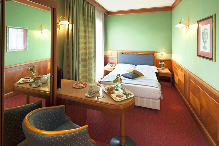 Bedroom 3, Arosio Hotel, Como