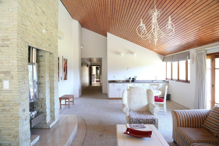 Public Area, The Nest Drakensberg Hotel, Uthukela