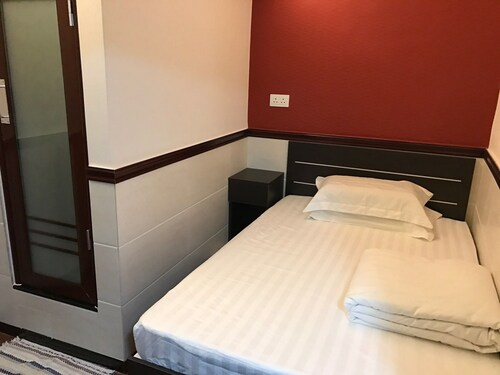 Lap Shun Hostel, Yau Tsim Mong