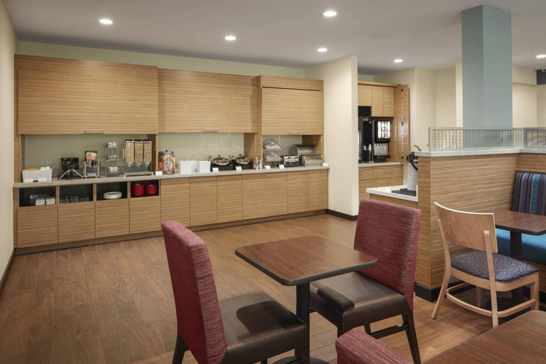 Public Area 2, TownePlace Suites by Marriott Tampa South, Hillsborough