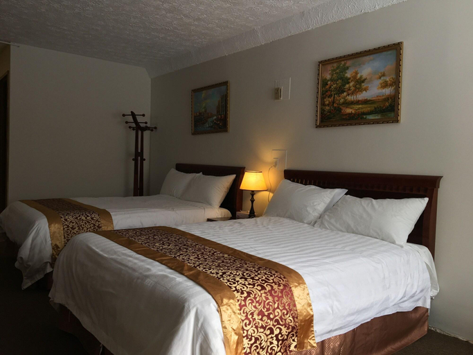 Bedroom 4, Hôtel du Parc Orford, Memphrémagog