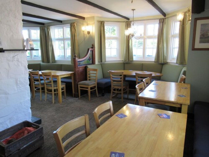 Public Area 2, London Inn, Gloucestershire