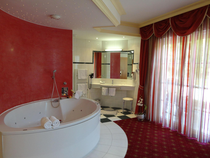 Bathroom 5, Gasthof Hotel Stockinger, Linz Land