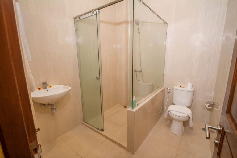 Bathroom 6