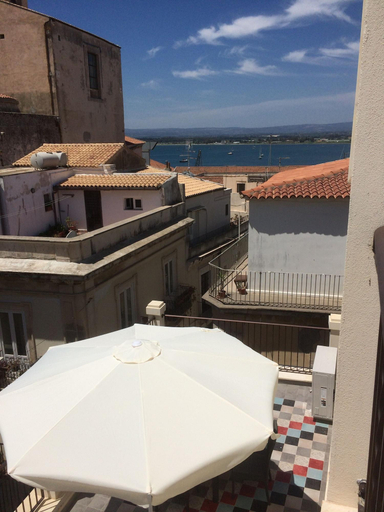 Exterior & Views 2, Palazzo Gilistro, Syracuse