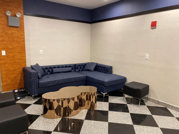 Public Area 3, Hotel Key LaGuardia Airport, New York