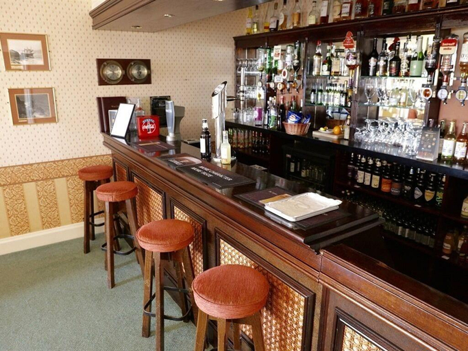 Food & Drinks 5, Trelawne Hotel, Cornwall