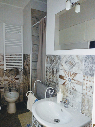 Bathroom 4, Affittacamere Rizzoli, Bologna