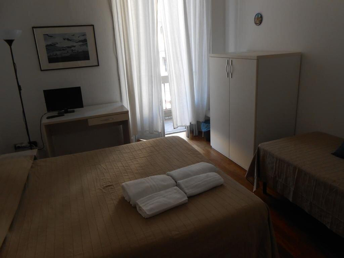 Bedroom 3, Aldebaran, Milano