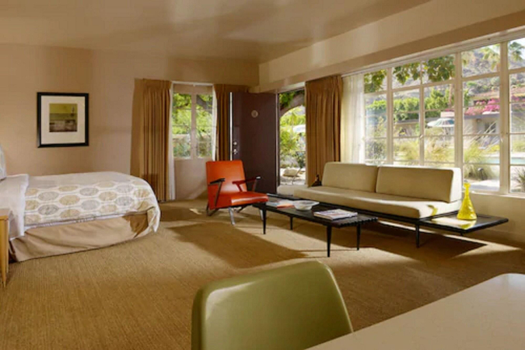 Public Area 3, The Hideaway - 21 and Over - A Town & Desert Boutique Hotel, Riverside
