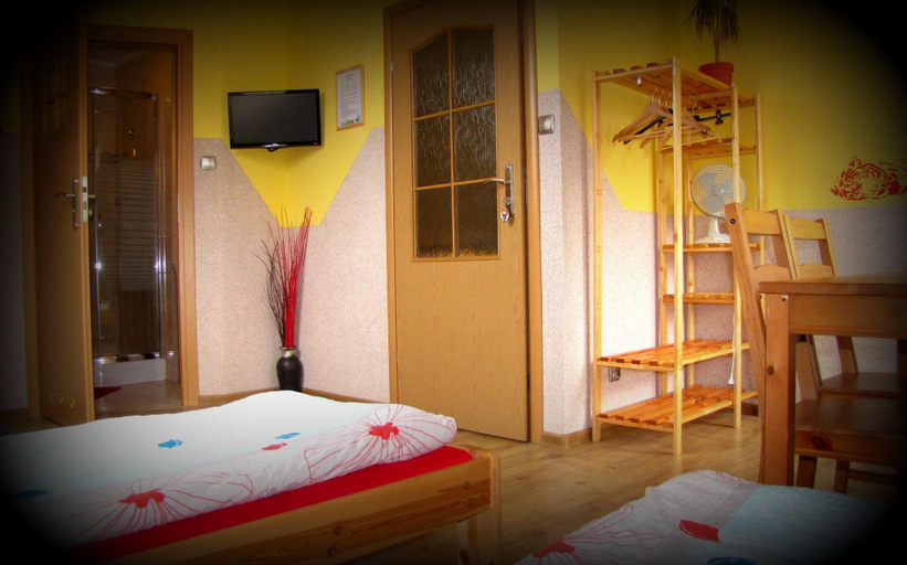 Bedroom 3, Atmosfera, Pruszków