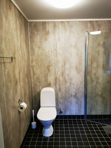 Bathroom 3, Henningsvær Guesthouse, Vågan