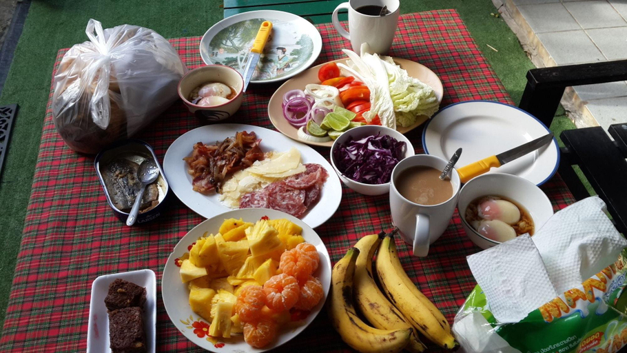 Food & Drinks 5, Nan inn Bungalow, Phuket Island