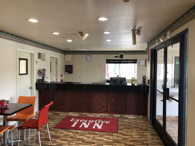 Public Area 2, Executive Inn, Stanislaus