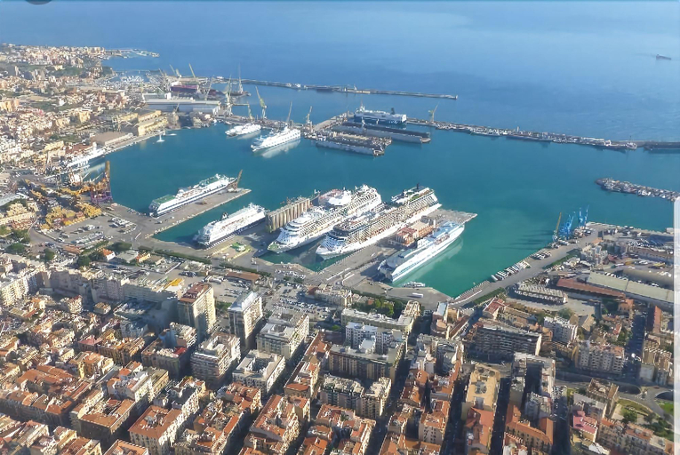 Exterior & Views 2, La finestra sul porto, Palermo