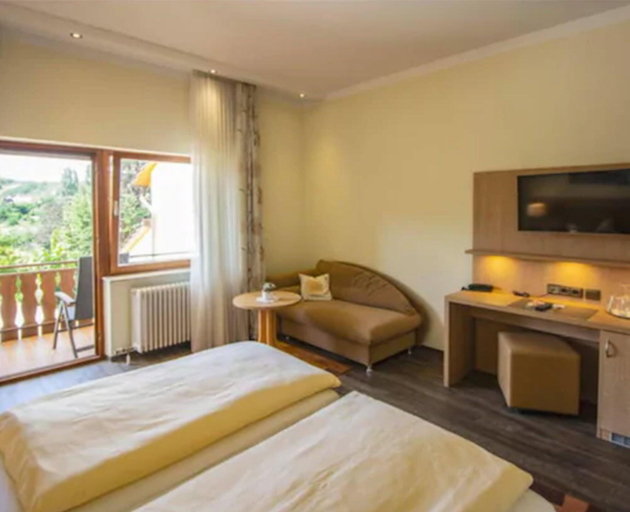 Bedroom 4, Hotel-Gasthof Rose, Ortenaukreis