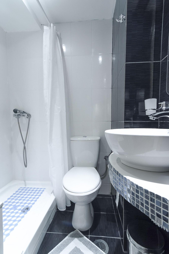 Bathroom 4, Elikon Hotel, Attica
