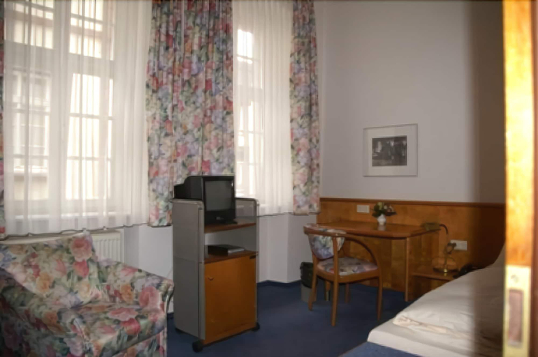 Bedroom 3, Hotel Am Rathaus, Heidelberg