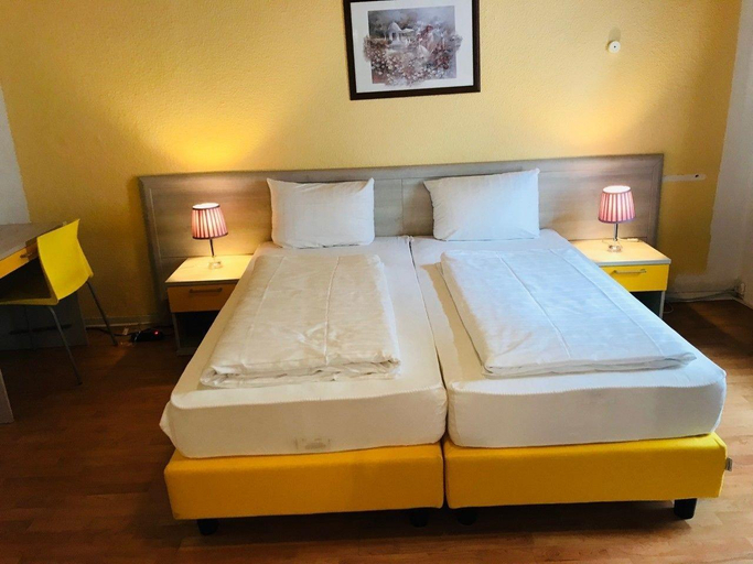 Bedroom 5, Hotel restaurant germania, Bernkastel-Wittlich